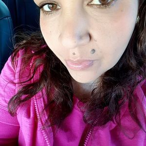 Meet your Posher, Alicia